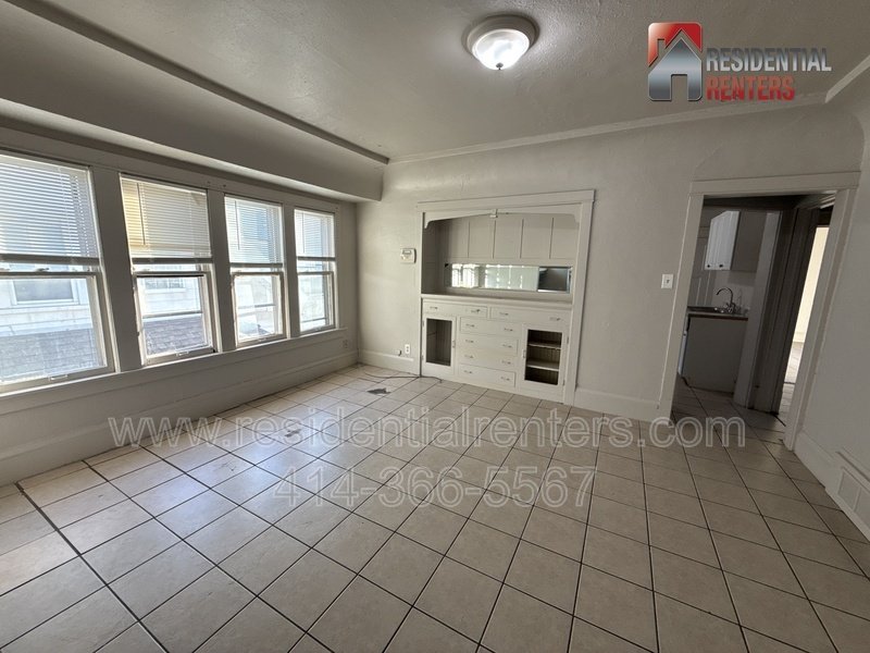 Spacious Upper Floor Duplex, Saint Joseph Neighborhood, Pet Friendly! property image
