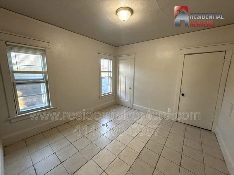 Spacious Upper Floor Duplex, Saint Joseph Neighborhood, Pet Friendly! property image
